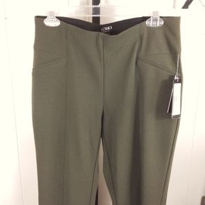 🧡 NWT SOHO green pants size medium